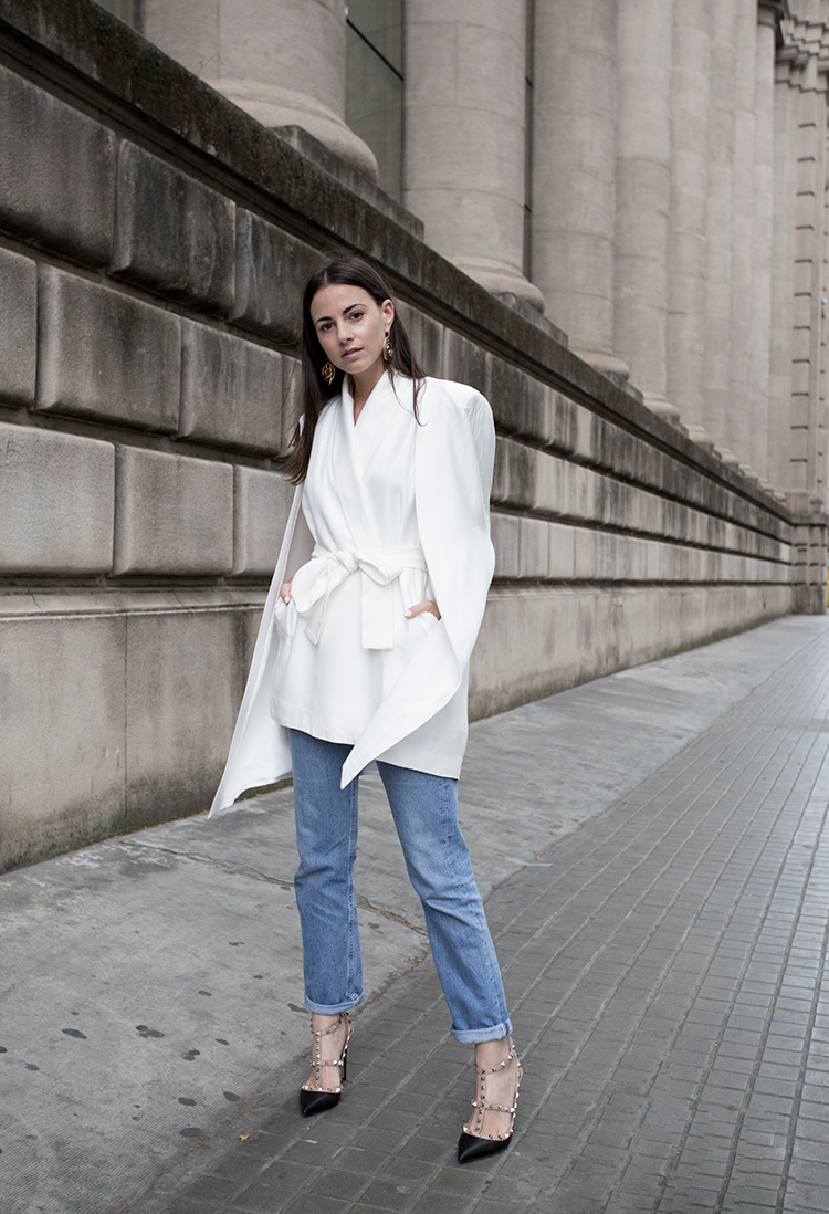luisaviaroma-white-blazer-fashionvibe-maison-valentino LUISAVIAROMA Essentials