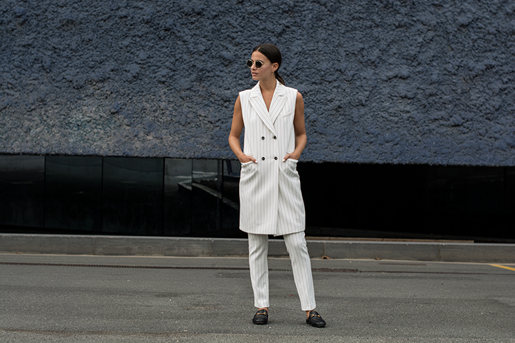 alba-conde-suit-fashionvibe-zina-charkoplia Alba Conde White Suit!